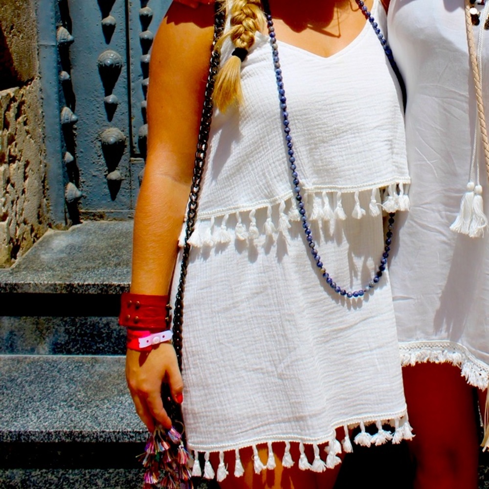 White linen dress with Pom poms